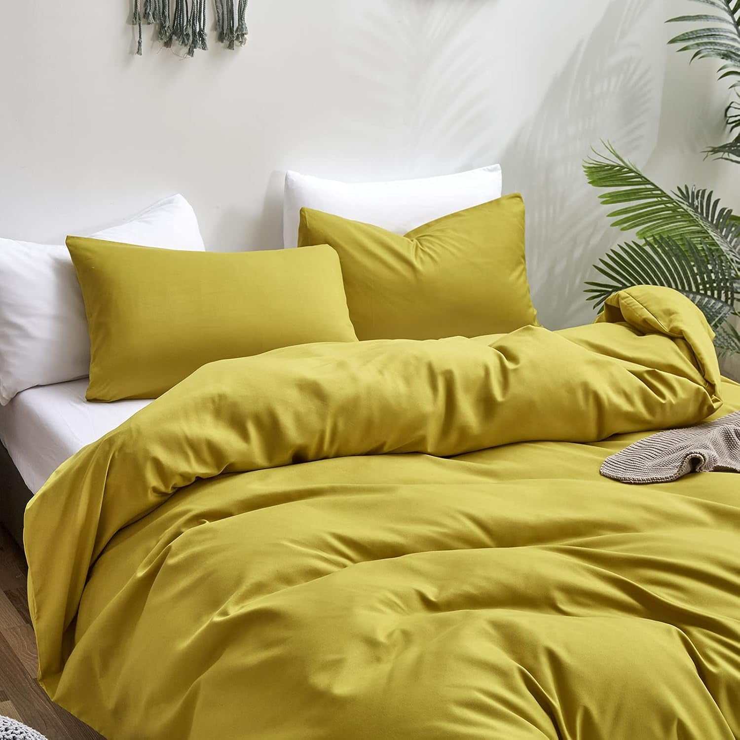 Chartreuse Comforter Set Queen Moss Green Bedding Set Modern Solid Soft Breathable Yellowish-Green Blanket Quilts 3 Piece Bedding Set for Women Men Kids