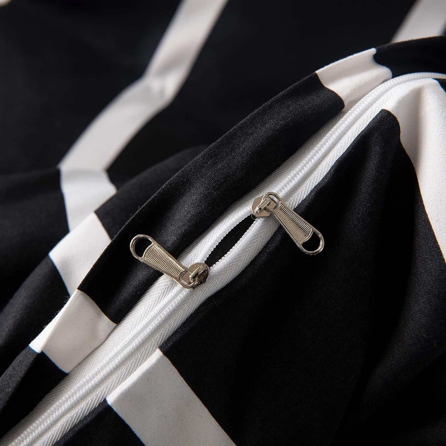 Black and White Striped Comforter Set Twin Microfiber Duvet Cover Set 68"X 90"With 1 Duvet Cover and 1 Pillow Sham Soft Lightweight 2 Pieces Bedding Set