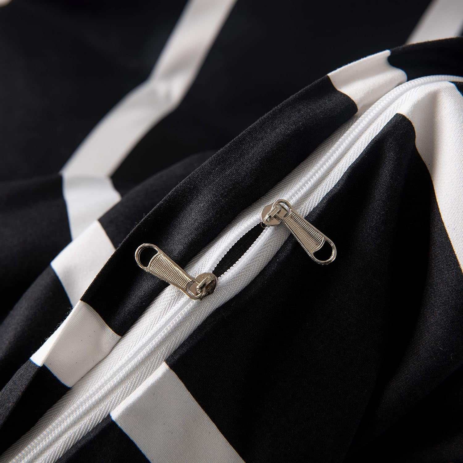 Black and White Striped Comforter Set Twin Microfiber Duvet Cover Set 68"X 90"With 1 Duvet Cover and 1 Pillow Sham Soft Lightweight 2 Pieces Bedding Set