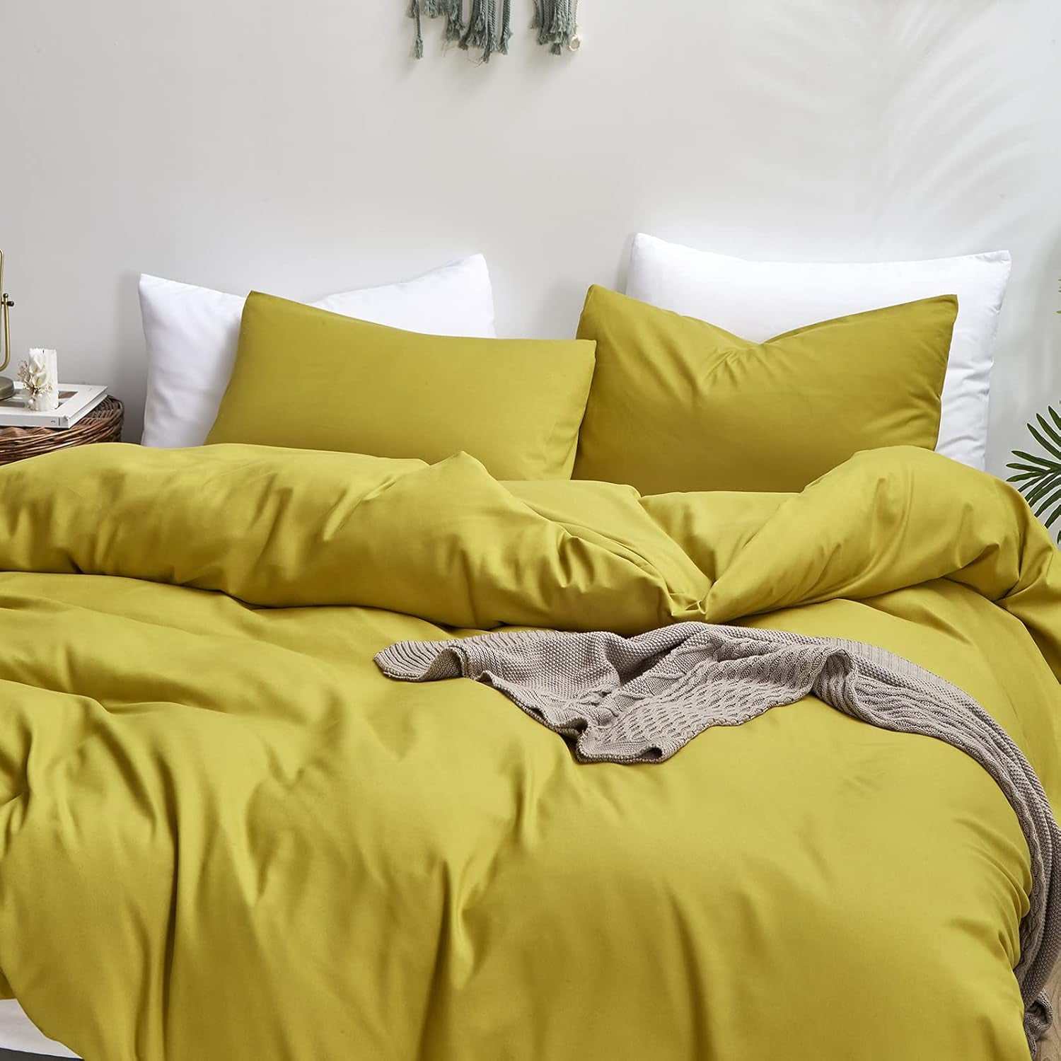 Chartreuse Comforter Set Queen Moss Green Bedding Set Modern Solid Soft Breathable Yellowish-Green Blanket Quilts 3 Piece Bedding Set for Women Men Kids